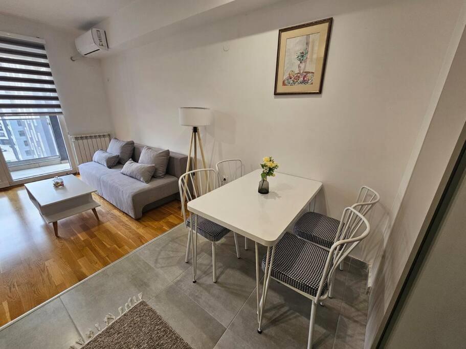 Milo Apartment Skopje Exterior photo